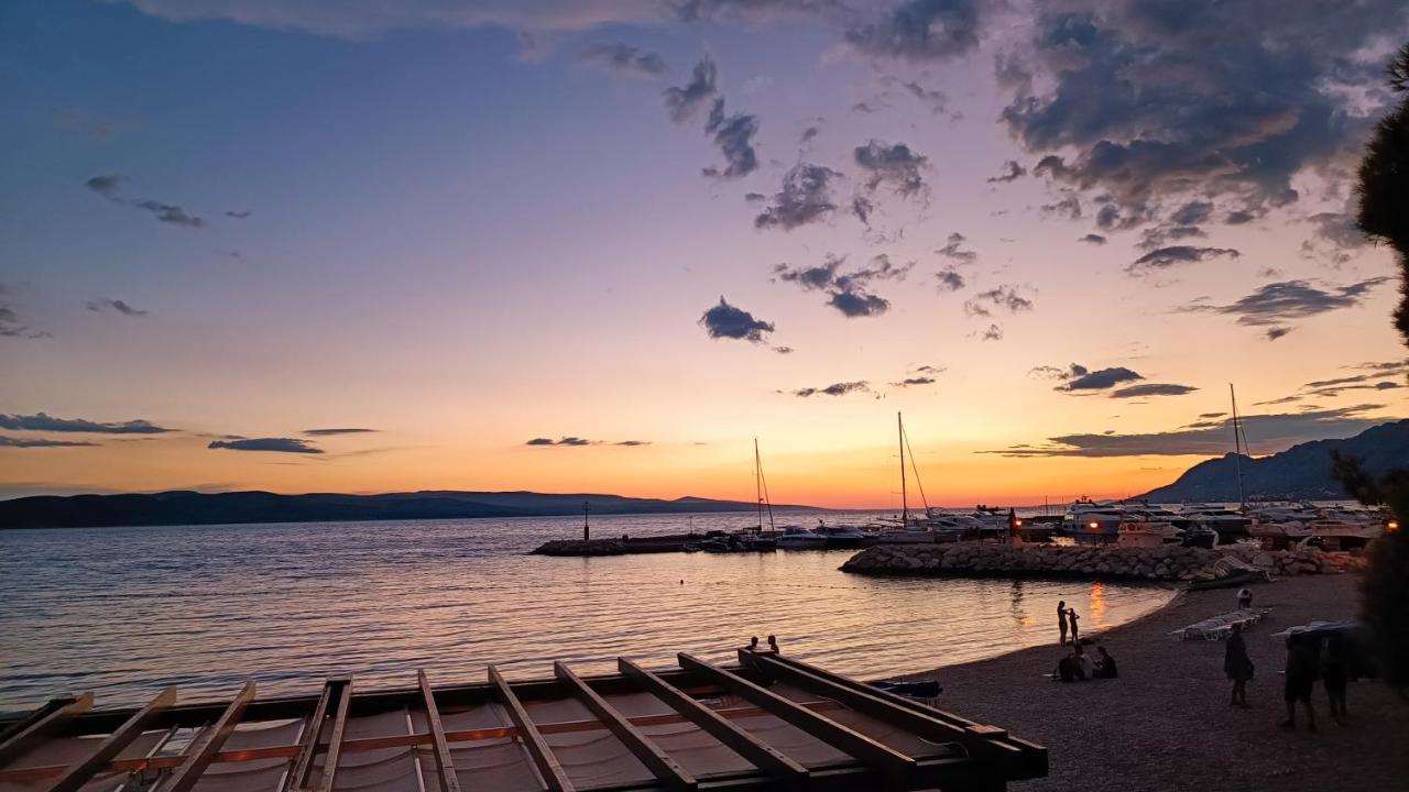 Villa Ruza 30M From The Beach Baška Voda Екстериор снимка