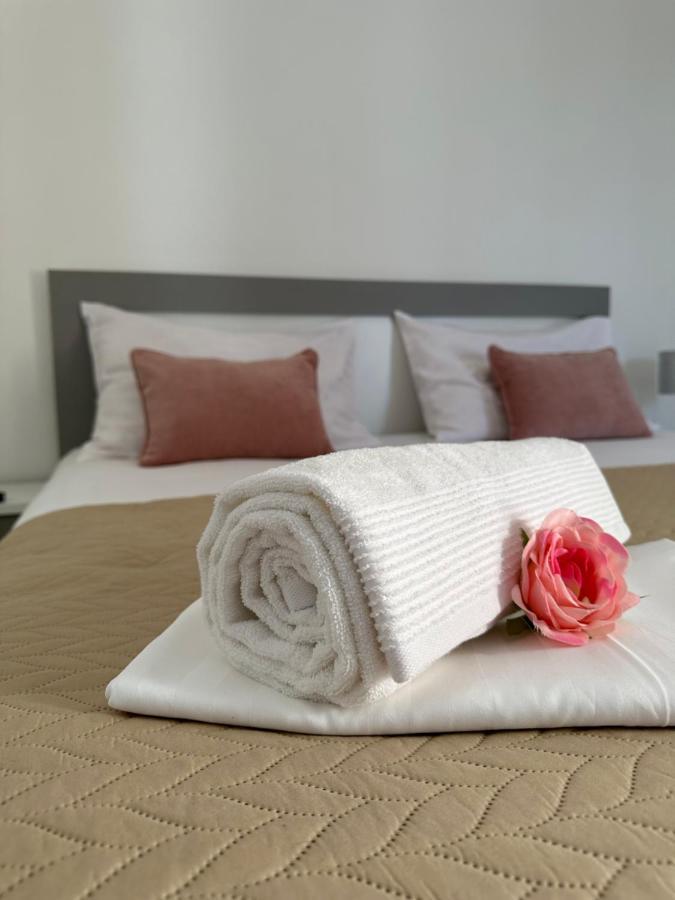 Villa Ruza 30M From The Beach Baška Voda Екстериор снимка
