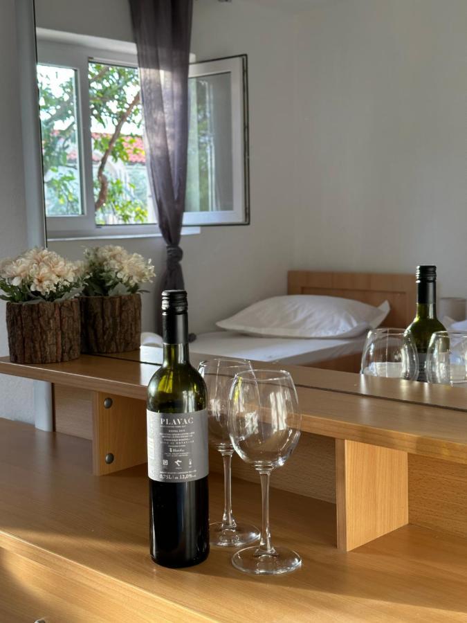 Villa Ruza 30M From The Beach Baška Voda Екстериор снимка