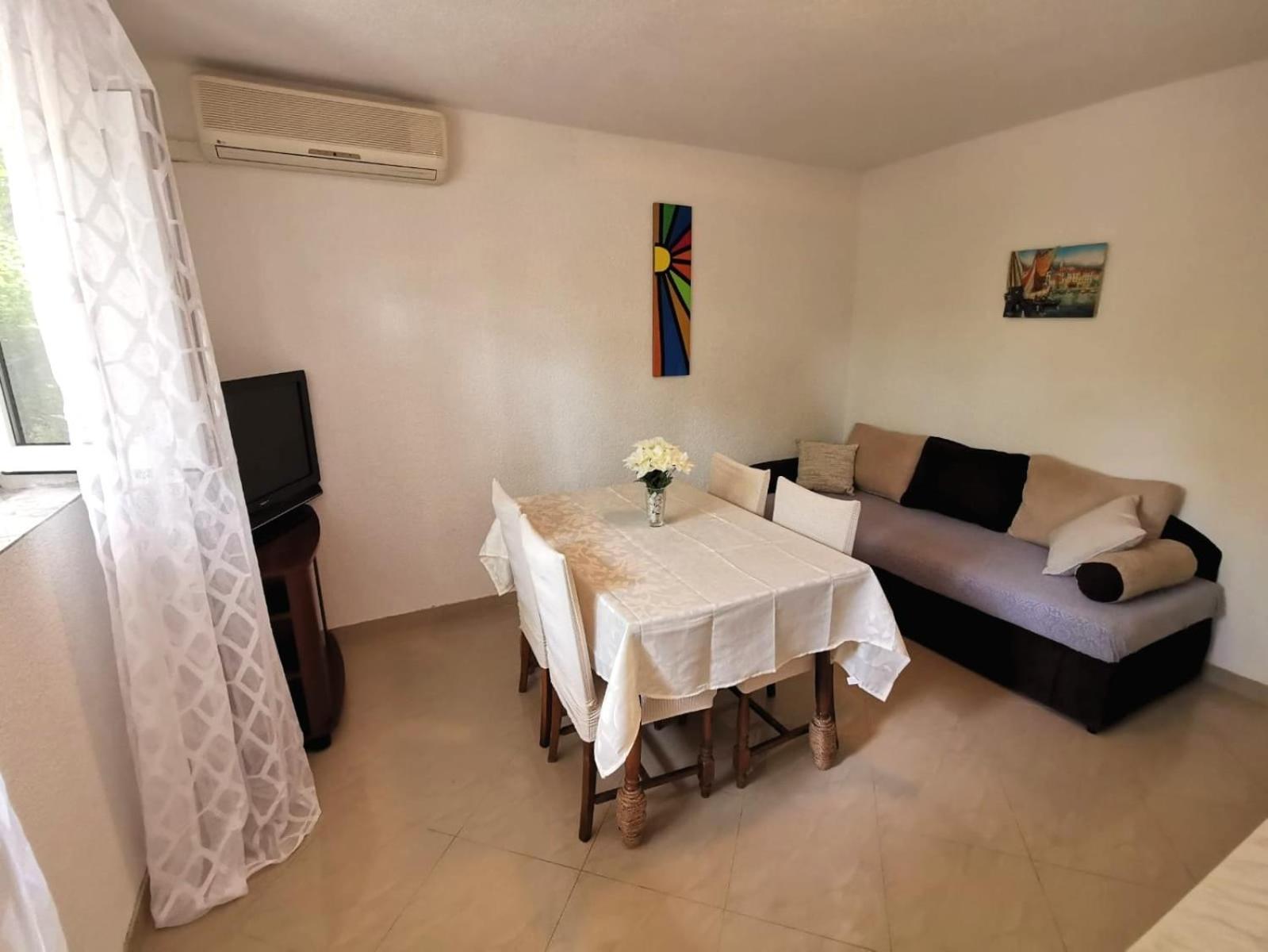 Villa Ruza 30M From The Beach Baška Voda Стая снимка