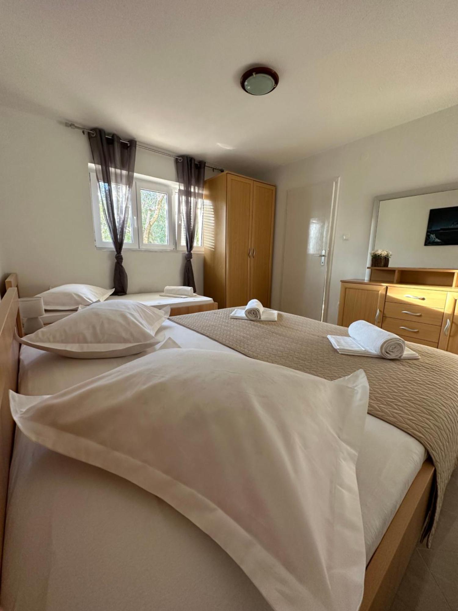 Villa Ruza 30M From The Beach Baška Voda Стая снимка