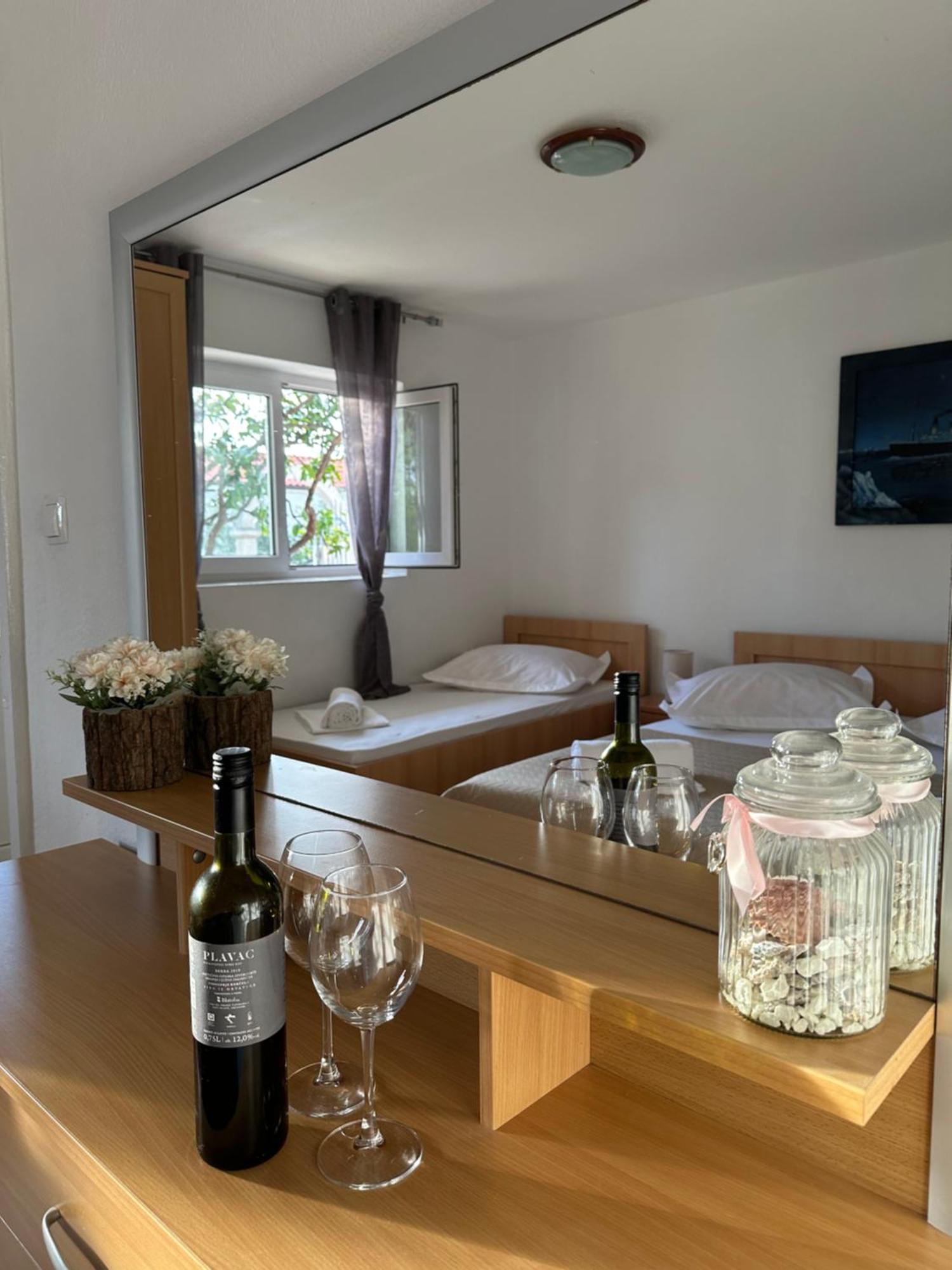 Villa Ruza 30M From The Beach Baška Voda Стая снимка